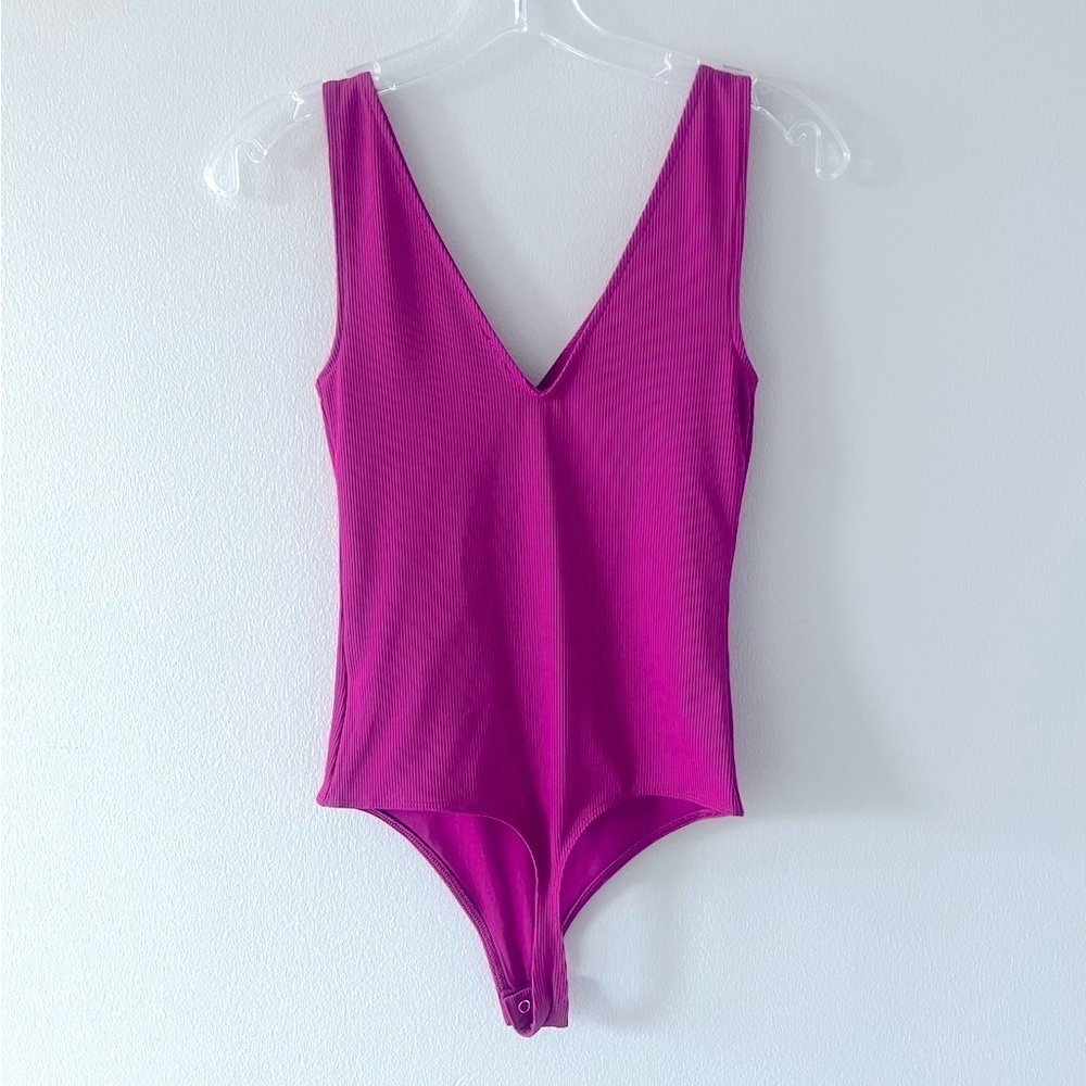 Express Magenta Ribbed Bodysuit - Picture 2 of 4